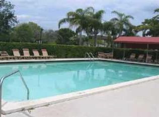 2424 NW 89th Dr, Coral Springs, FL 33065