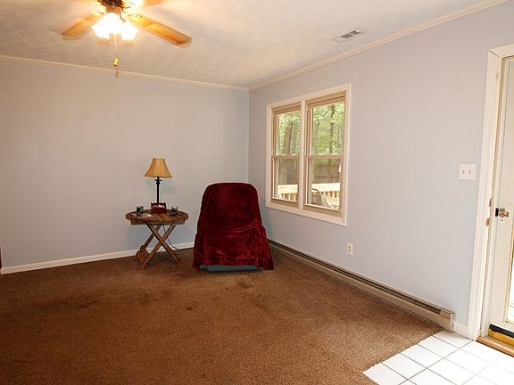 2nd image of 114 Forest Oaks Ln