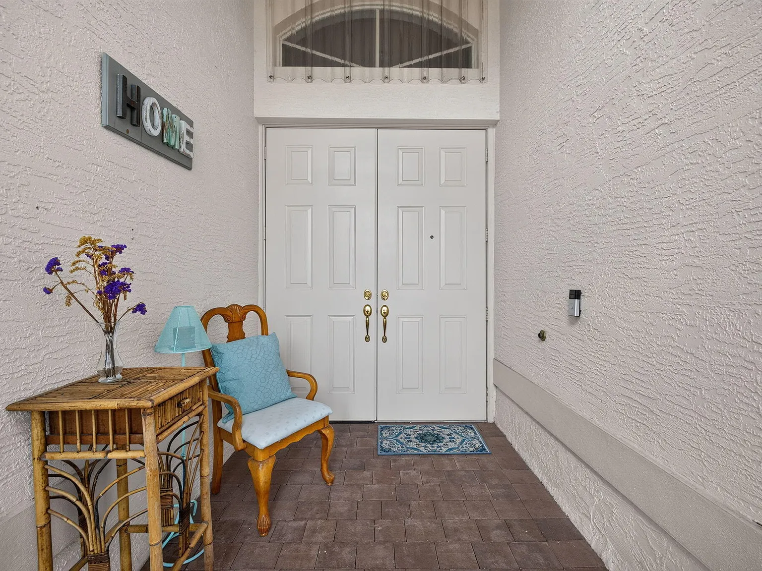 3 bed, 2.0 bath, 1719 sqft, $3,000 — Photo 3