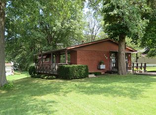 749 W H St, Swansea, IL 62226