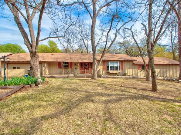 1226 Yacht Club Rd, Oak Pt, TX 75068