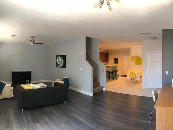 2nd image of 601 Menaul Blvd NE Unit 2204