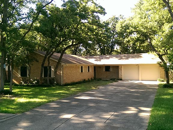 3rd image of 3316 Lynnwood Dr
