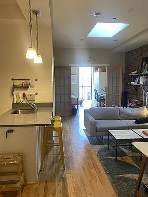 Rented by RENTBK LLC | media 6