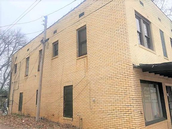 2nd image of 110 N Center St