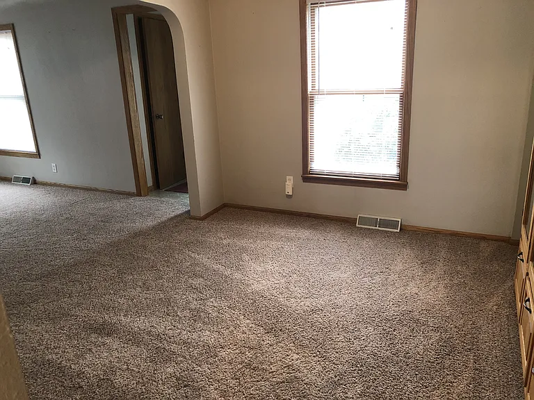 909 North Ave — Photo 11