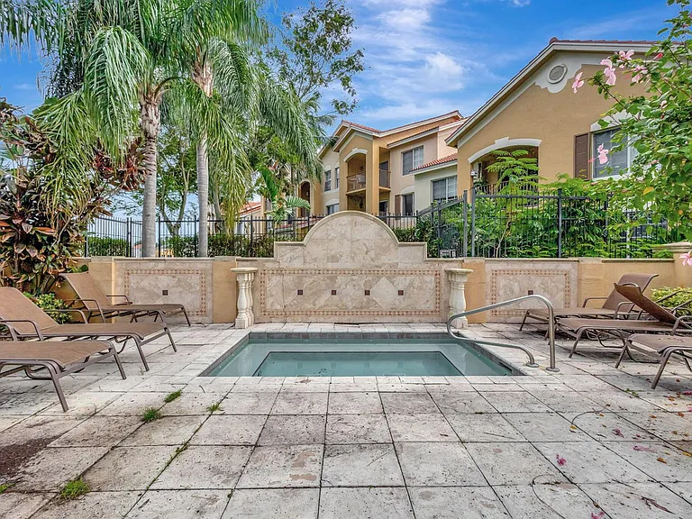 4211 San Marino Blvd #105 — Photo 40