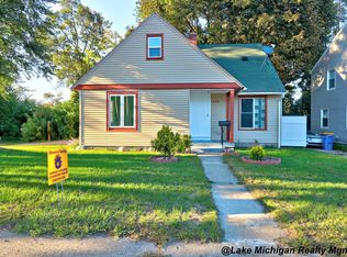 635 Dickinson St SE, Grand Rapids, MI 49507