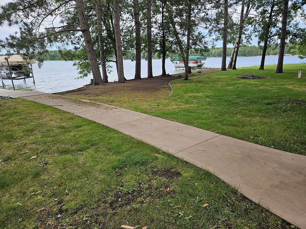 22601 Acorn Dr - Property Image