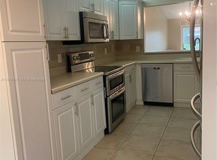 Lake Pine Village, Fort Lauderdale, FL 33325