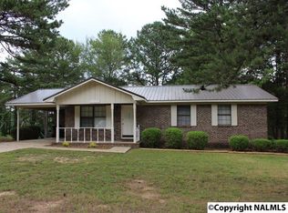 1515 Smith Gap Rd NW, Fort Payne, AL 35968