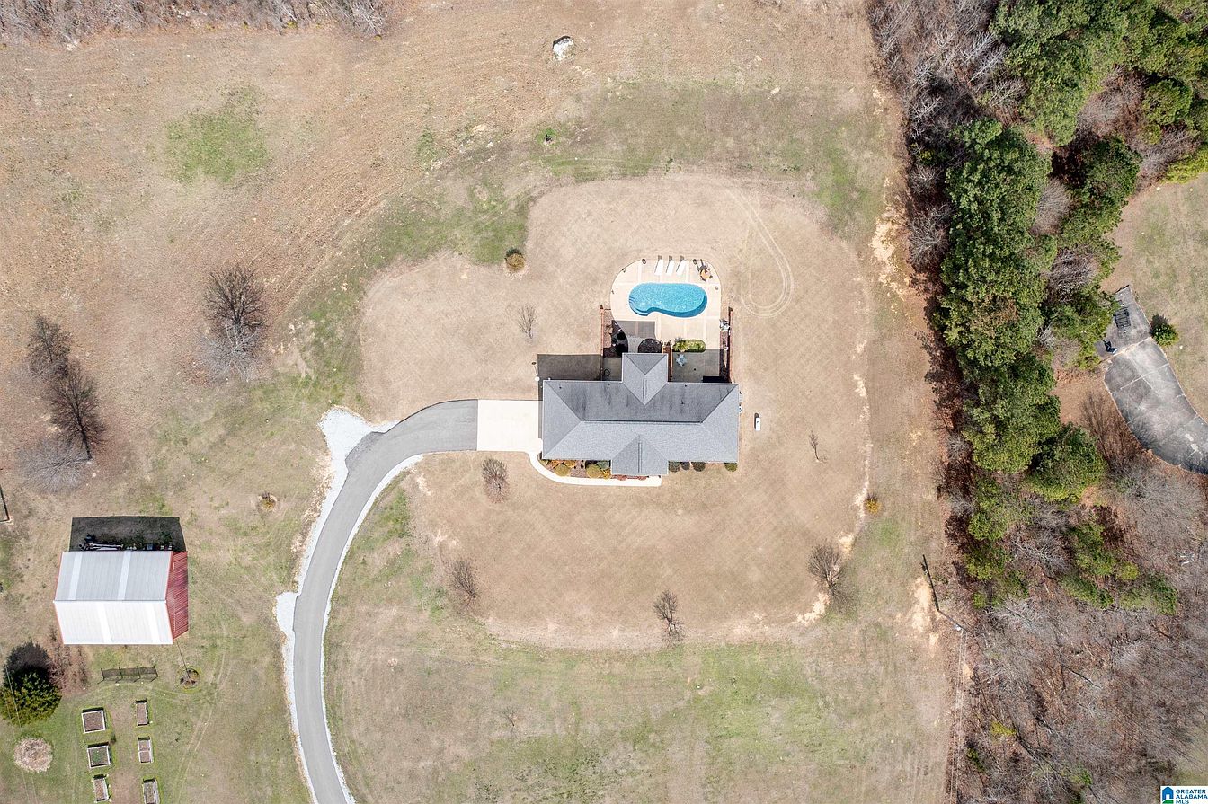 carousel photo #42 (MLS)