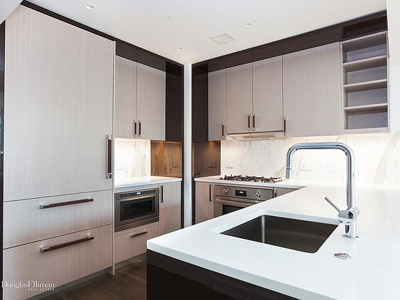 5th image of 261 W 25th St APT 6B