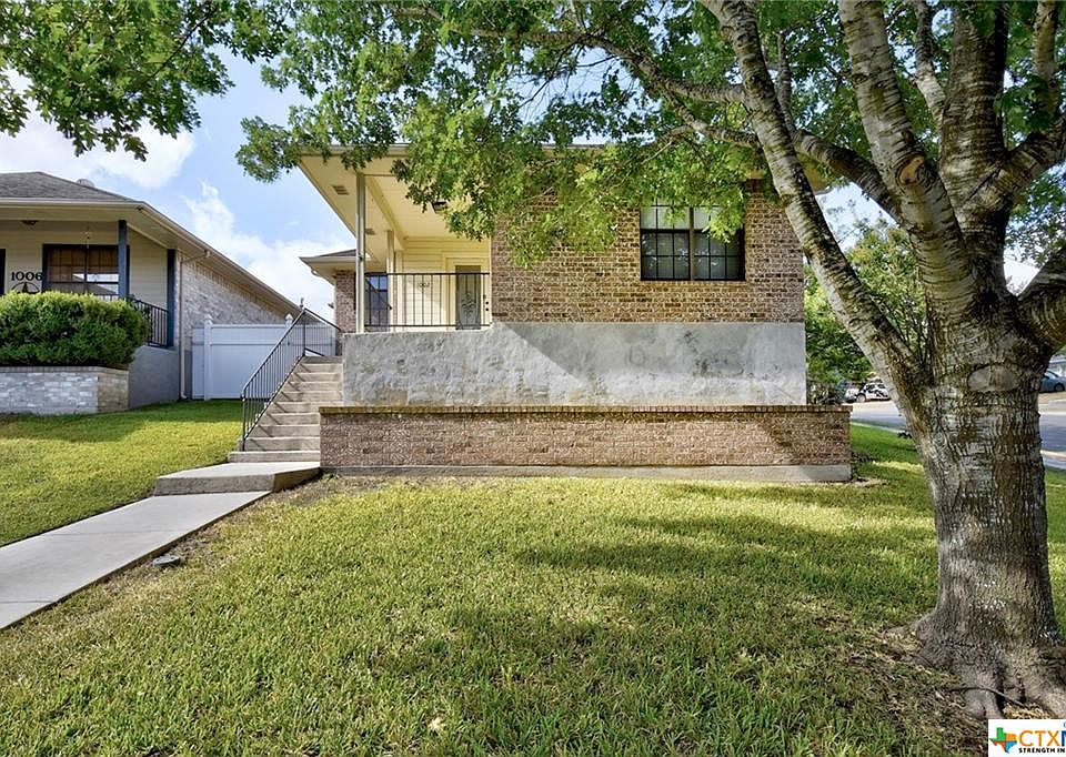 1st image of 1002 Sandalwood Dr