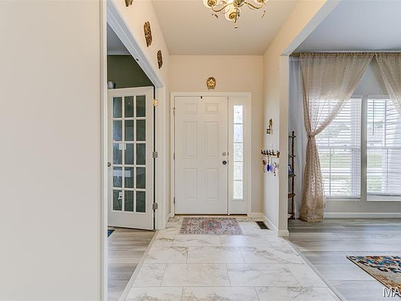 4th image of 207 Barrington Ridge Ln