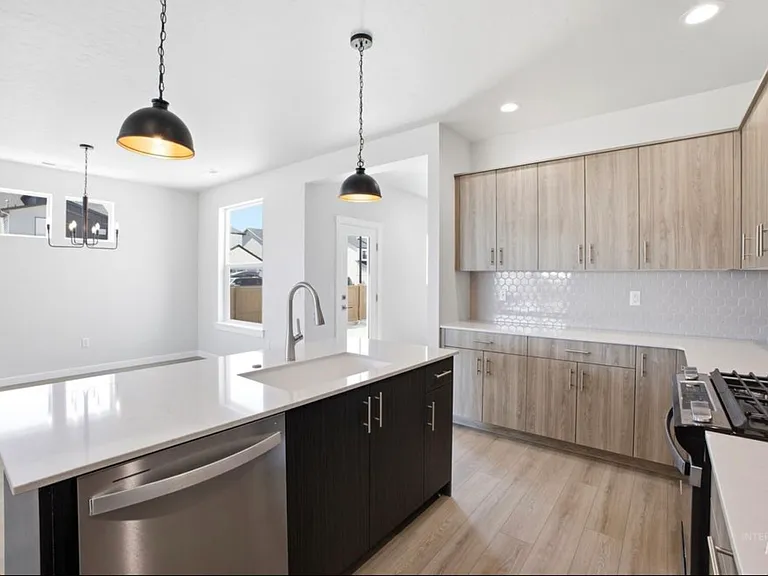 6985 S Harvest Cove Ave — Photo 10