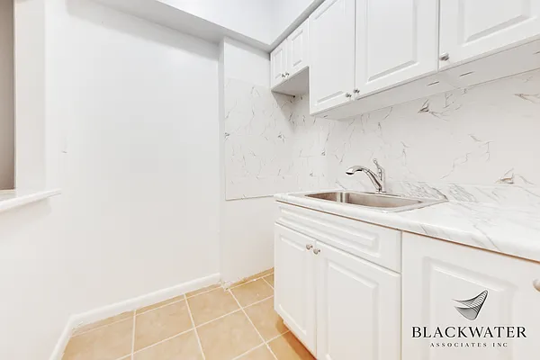Rented by Blackwater Associates Inc. | media 4