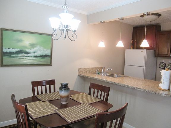 4th image of 4727 W Alabama St Unit 103