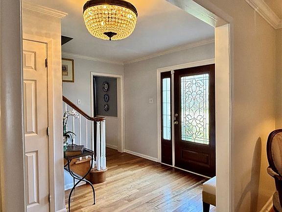 2nd image of 4116 Cleveland Pl