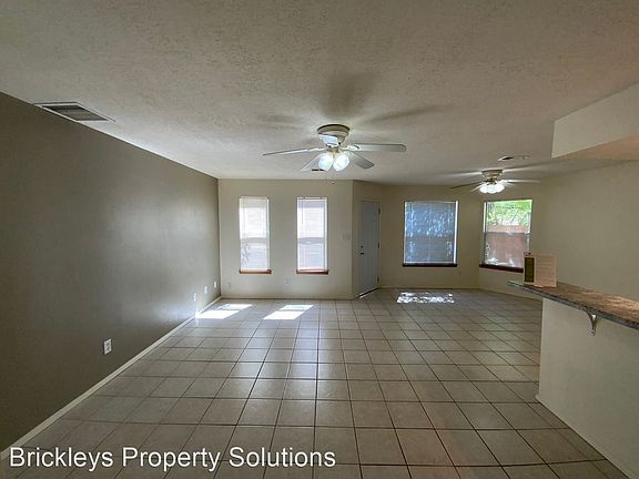 3rd image of 2820 Estrella Brillante St NW