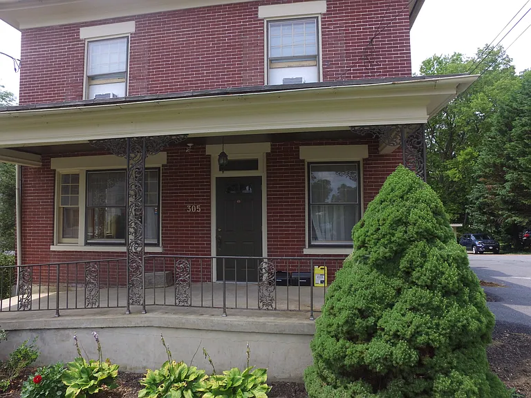 305 N George St #305A — Photo 24