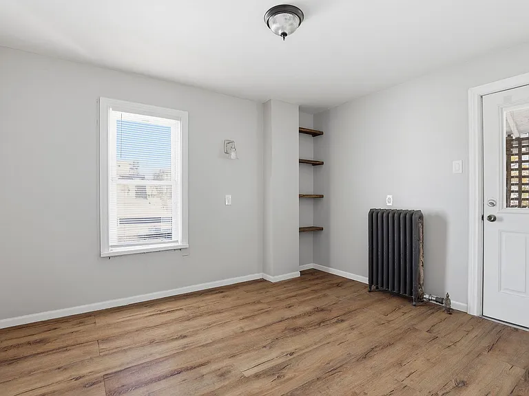 1125 S 7th St — Photo 16