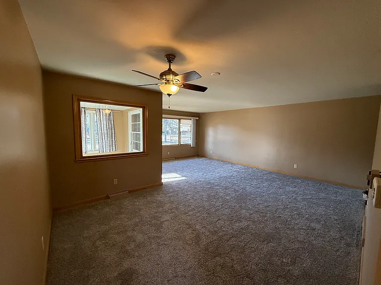 2413 S Carter Pl — Photo 3