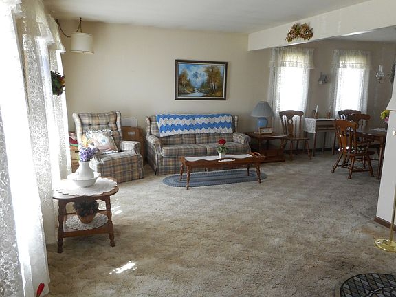 2nd image of 17025 Cherry Creek Ave