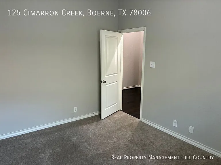 125 Cimarron Crk — Photo 11