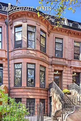 Sold by Corcoran | media 21