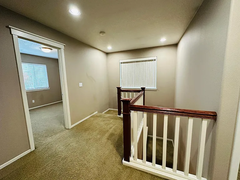 6048 NE Birch St — Photo 29