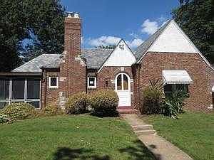 1st image of 7429 Warwick Dr