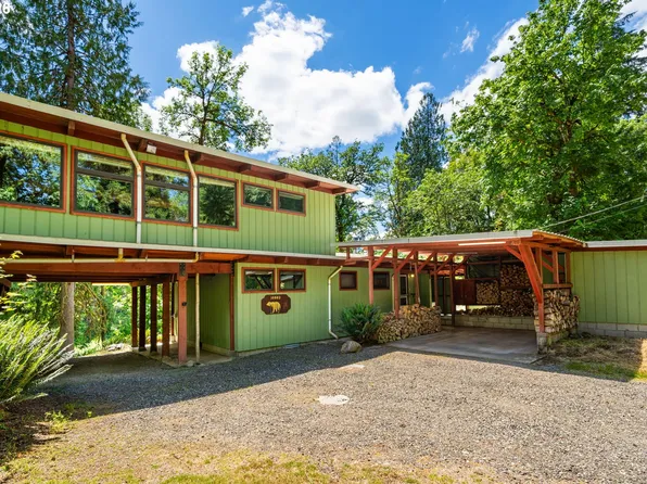 10882 Washougal River Rd, Washougal, WA 98671