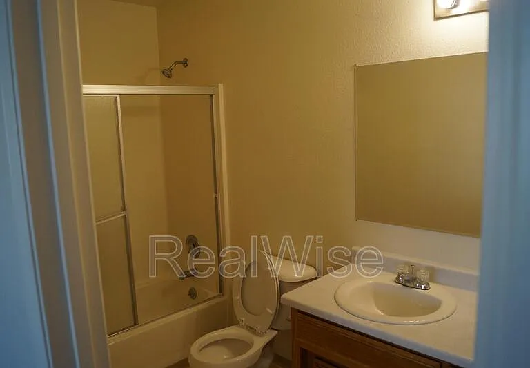 2141 NW North Hill Dr #B — Photo 12