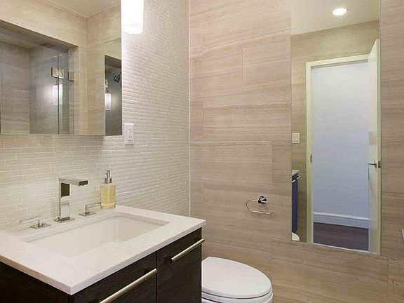 5th image of 56 W 39th St APT 5