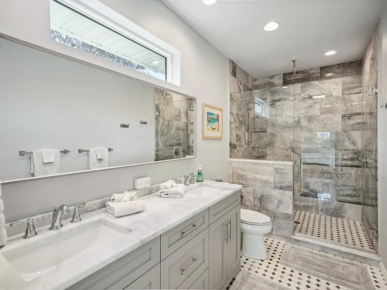 501 Channel Ln — Photo 17