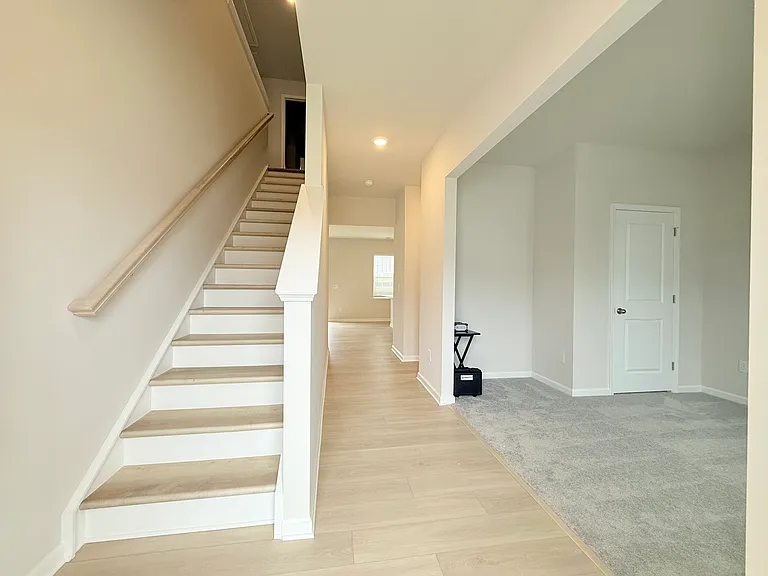 6337 Fairfax Ct — Photo 2