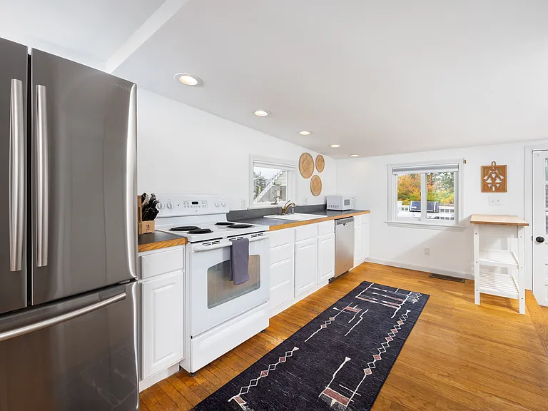 47 Northern Blvd — Photo 11
