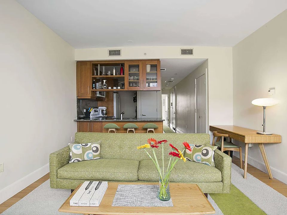 1st image of 2056 5th Ave APT 6A