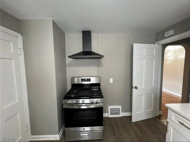 7516 Dresden Ave — Photo 5
