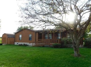 101 W Orchard Hills Dr, Rochelle, IL