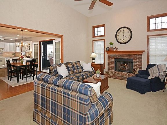 4th image of 231 Spyglass Dr