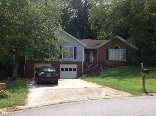1217 Shade Ct, Lawrenceville, GA 30044