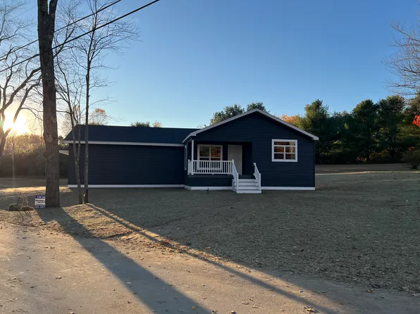 40 Pinewood Acres Rd, Bowdoin, ME 04287