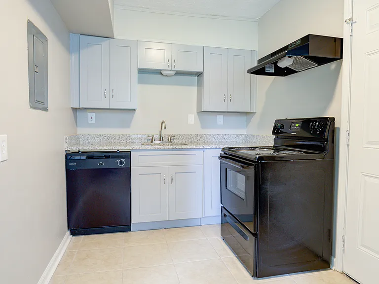 1209 Memorial Dr SE — Photo 6