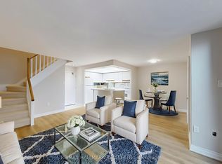 16 Elgin St #316, Markham, ON L3T4T4