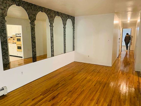3rd image of 28-16 43rd St #2