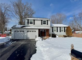 4245 Rancho Park Dr, Liverpool, NY 13090