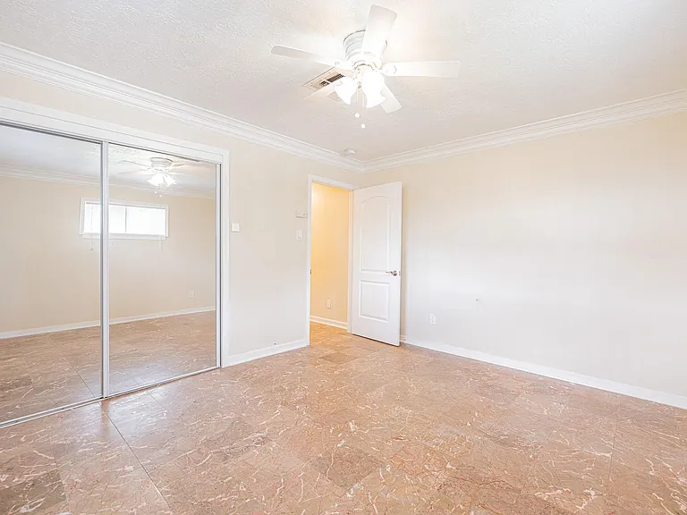 4113 Edison St — Photo 23
