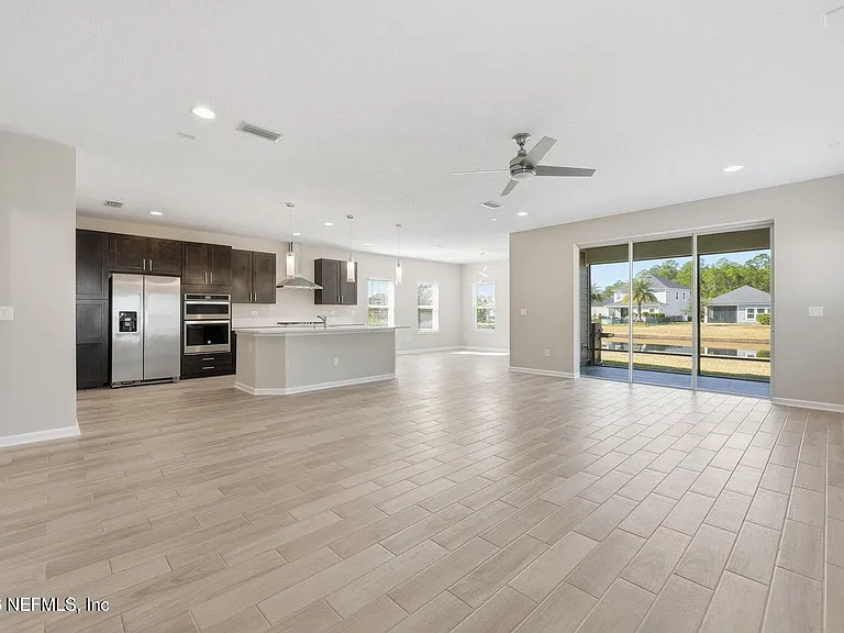 95 Strobe Ct — Photo 8